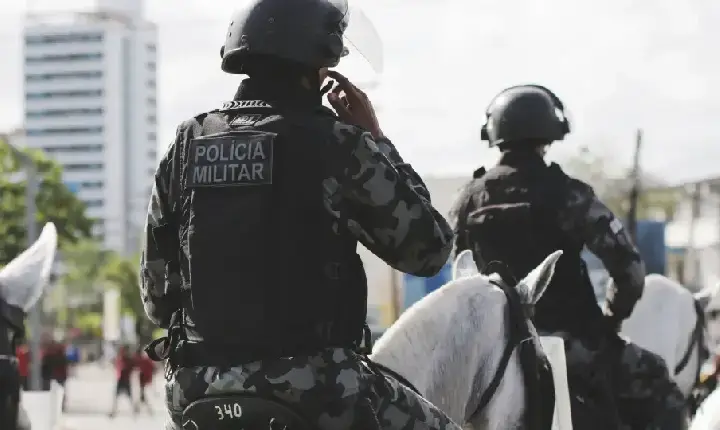40% dos brasileiros afirmam ter sido vítima de crimes como golpes ou roubos, diz Datafolha