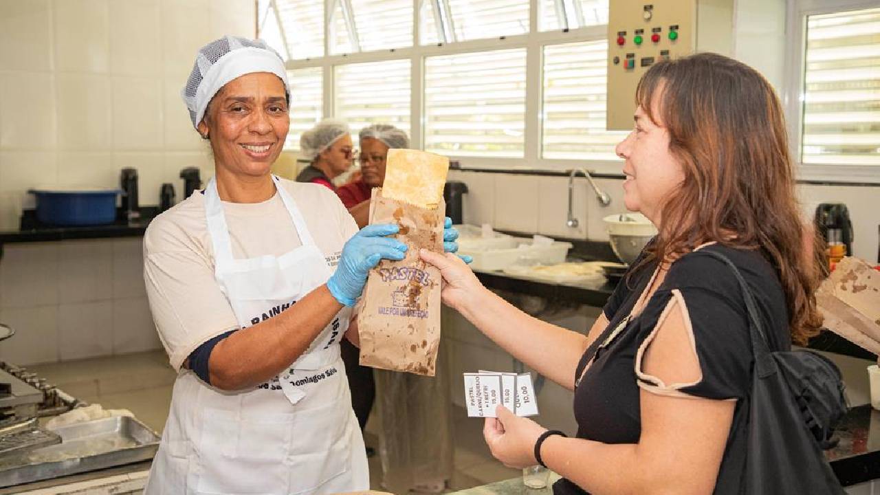 Ação solidária em Barueri arrecada recursos para instituição de combate ao câncer infantojuvenil