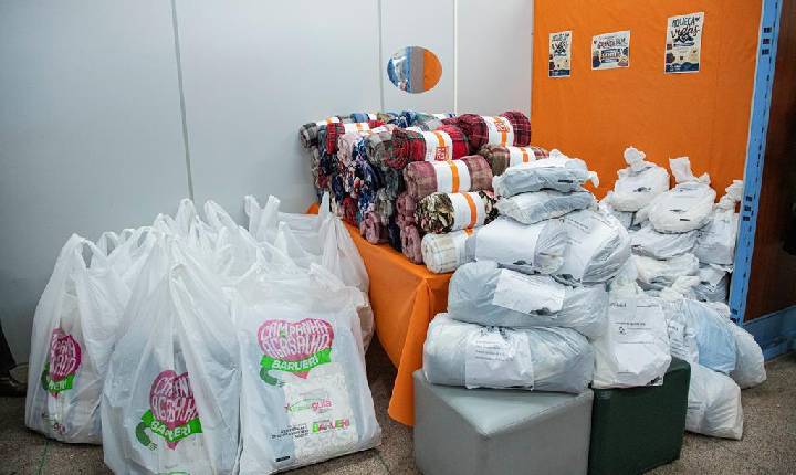 Campanha do Agasalho Tudo Novo 2026 está nas ruas com entrega de mantas, cobertores e moletons