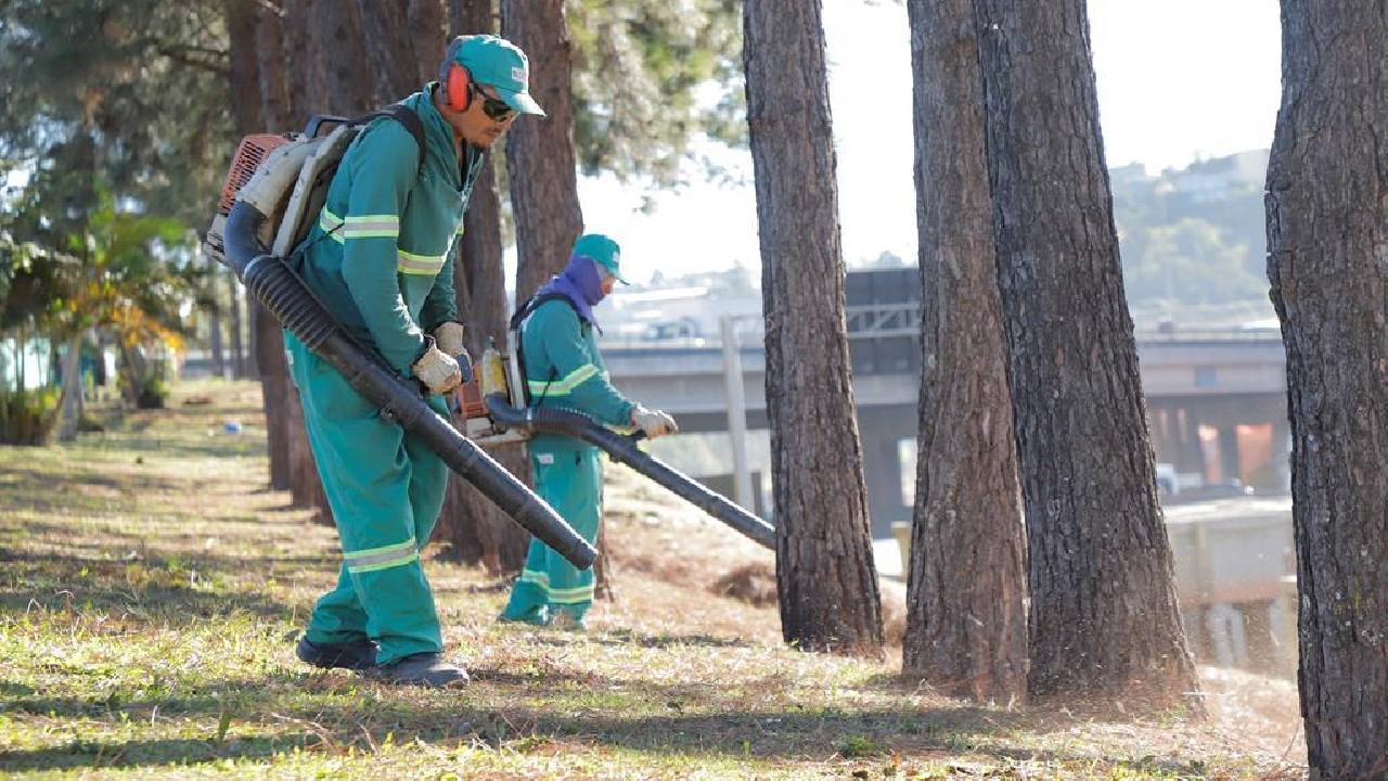 Da coleta seletiva à varrição: a limpeza que cuida de Barueri