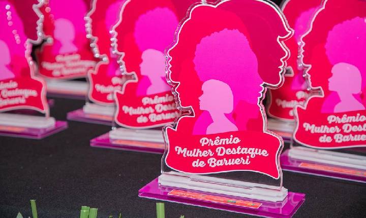 Emoção, homenagens e valorização feminina marcaram a 7ª edição do Prêmio Mulher Destaque Barueri