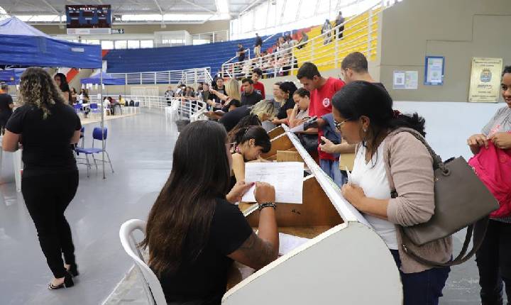 Feirão de Empregos oferece mais de 1.500 vagas em Barueri no dia 7 de abril