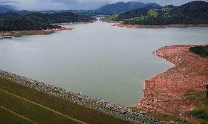 Gestão da pressão poupa 151 bilhões de litros água, o suficiente para abastecer toda a Grande São Paulo por um mês