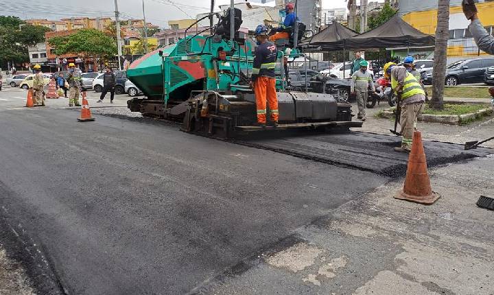 Prefeitura recapeia vias principais do Centro e outros bairros da cidade