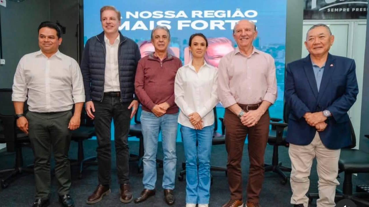 Rubens Furlan e prefeitos de Barueri, Jandira e Itapevi anunciam apoio a Bruna Furlan e Igor Soares