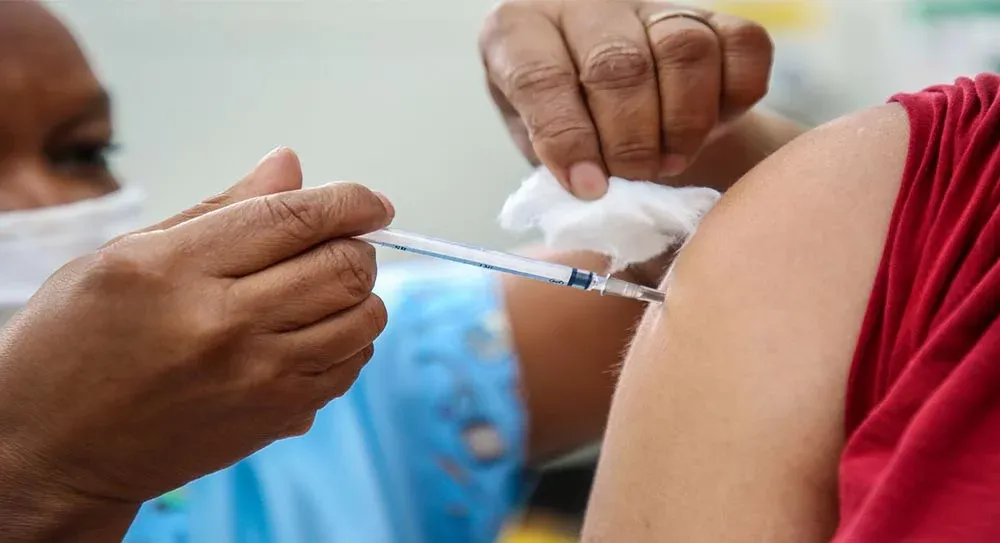 Osasco promove drive-thru e atendimento nas UBSs sábado (10/5) no Dia D de vacinação contra a Influenza