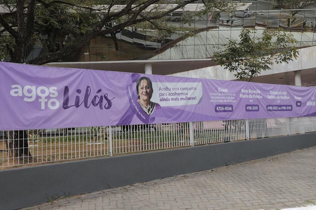 Exposição em Barueri relembra casos de feminicídio e faz alerta à sociedade