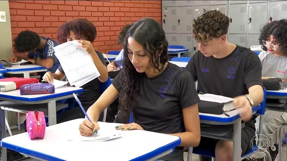 Simulado gratuito do Enem tem inscrições abertas até 14 de agosto para estudantes de todo o Brasil