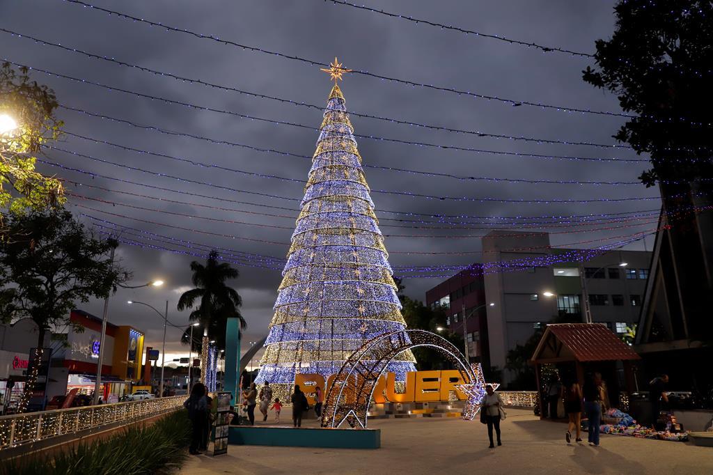 Barueri se prepara para viver a magia do Natal Encantado 2025