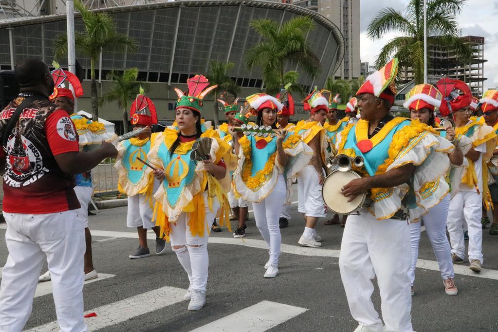 Carnaval 2026: Barueri abre a folia neste domingo (15) com desfile e muita diversão
