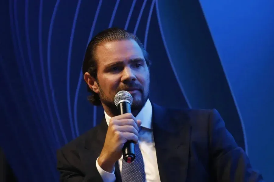 Vorcaro é preso quando se preparava para entregar nomes a senadores