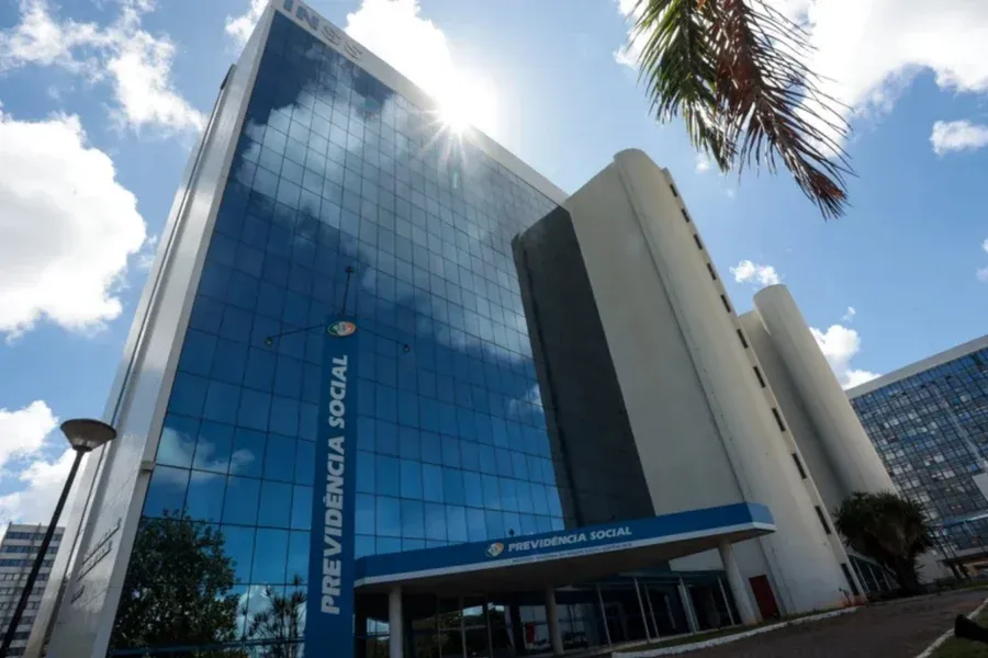 Aposentados já podem consultar prévia do 13° salário. Veja como