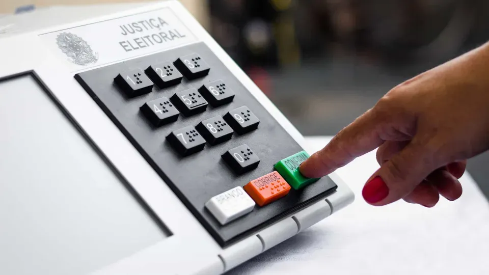 Eleições 2026: TRE-SP inicia convocação de mesários por e-mail